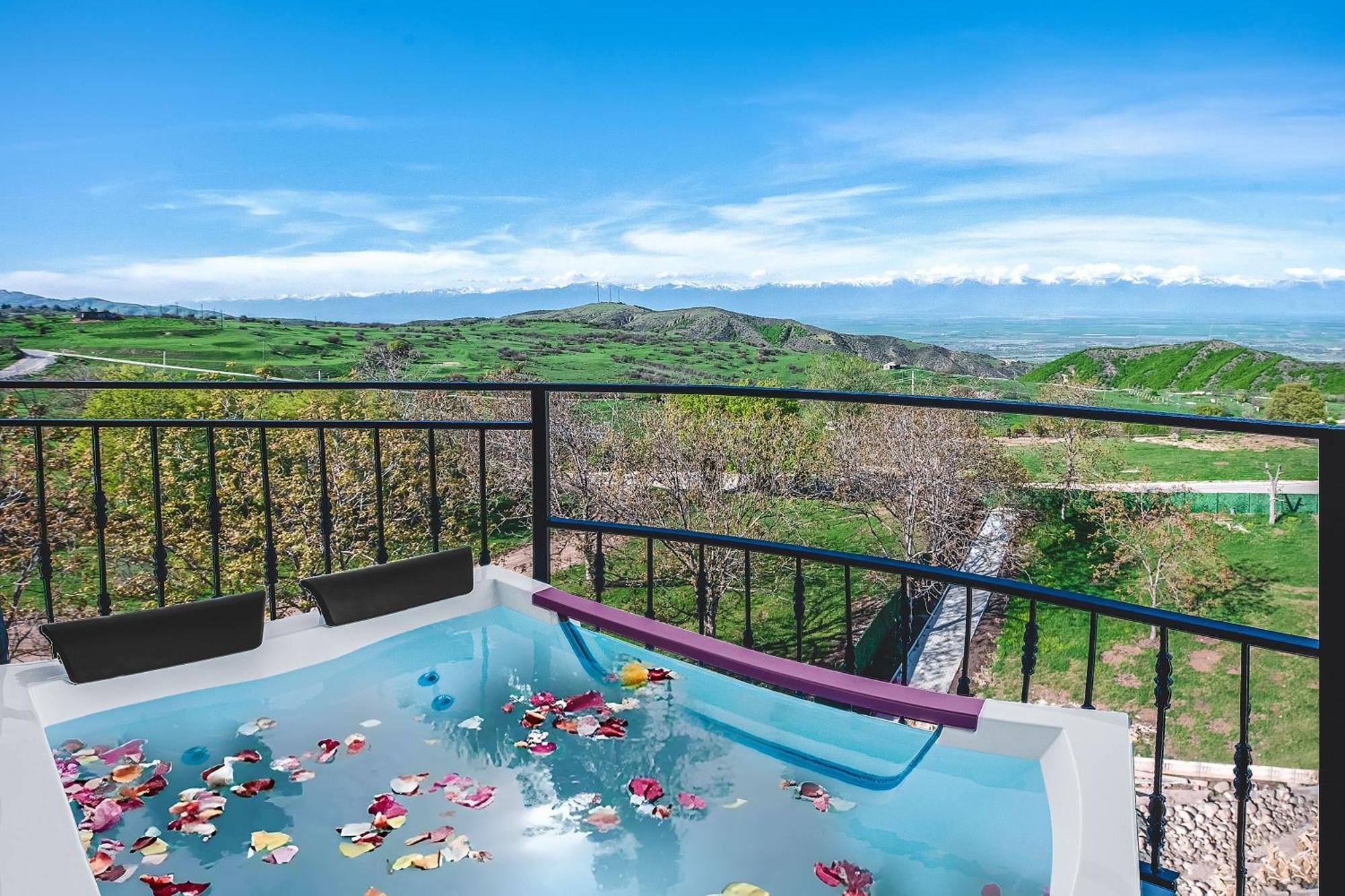 Villaggio Mirzaani Resort سينغناغي المظهر الخارجي الصورة